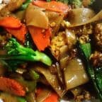 Best Pad See Ewe Noodle in Gardena, CA